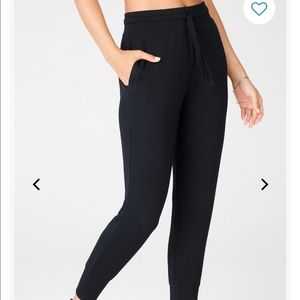 NWT Fabletics Daria Jogger - Black Medium